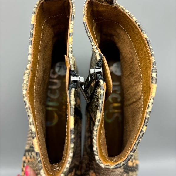 Circus By Sam Edelman Garth Ankle Booties Women’s‎ Size 7.5 M Snake Print - Picture 10 of 11
